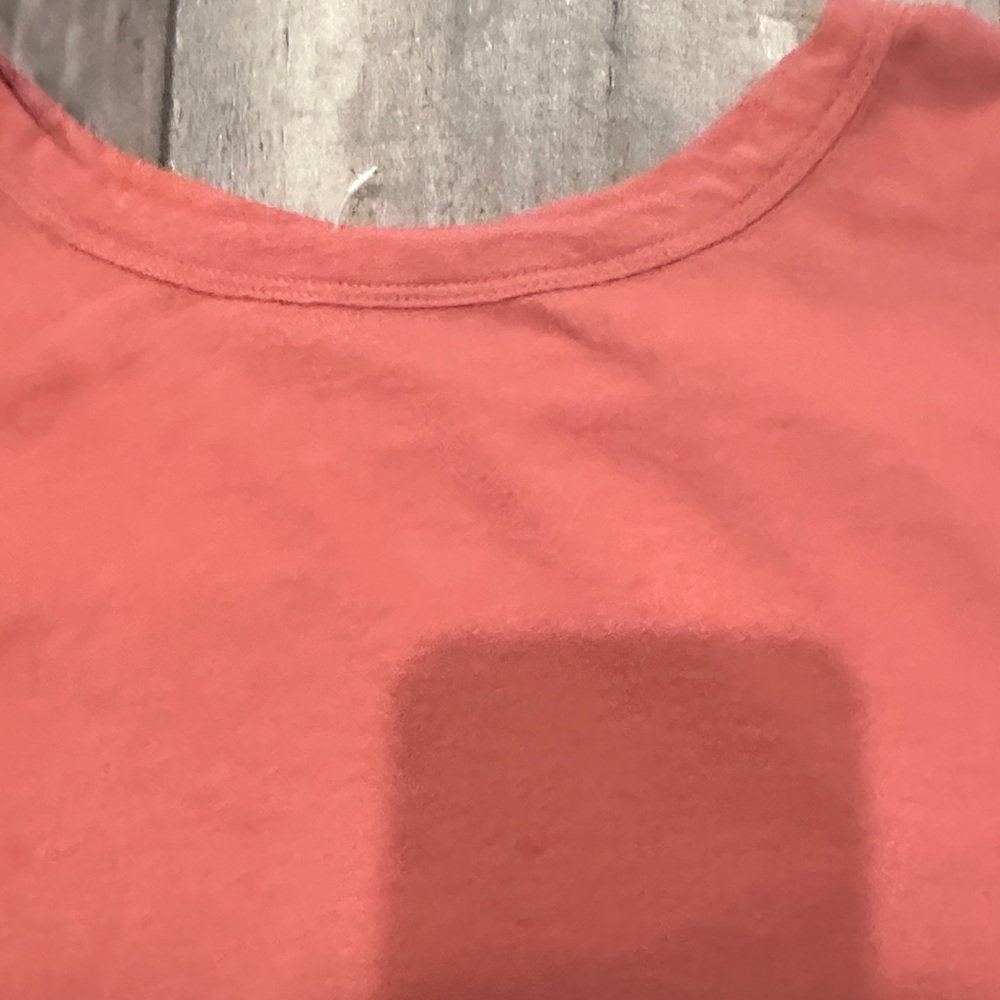 Everlane Women's Short Sleeve Tee in Rust - Picture 5 of 7